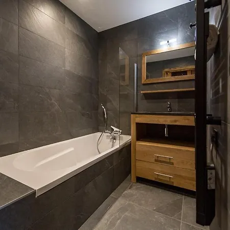 Apartment Neuf Avec Grande Terrasse Au Coeur Du Village - 6 Personnes